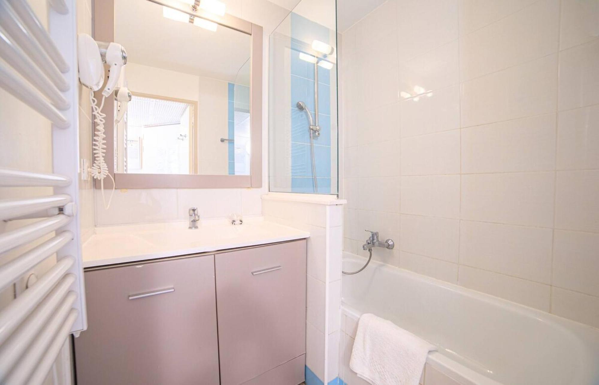 Rio - 200 M Plages - App 6pers- Climatise, Terrasse, Piscine, Parking