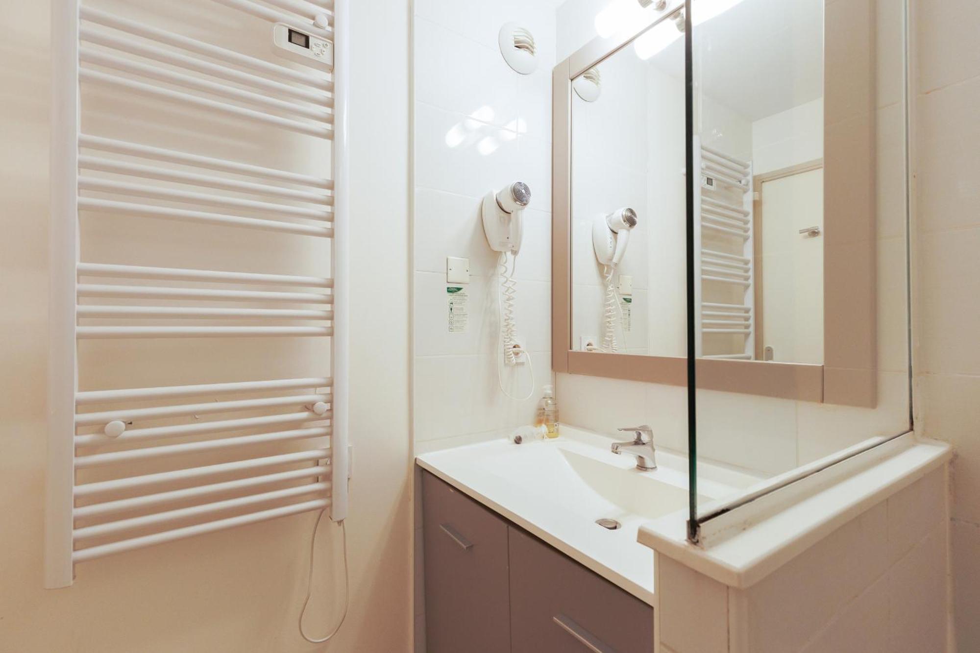 Rio - 200 M Plages - App 6pers- Climatise, Terrasse, Piscine, Parking Apartamento *