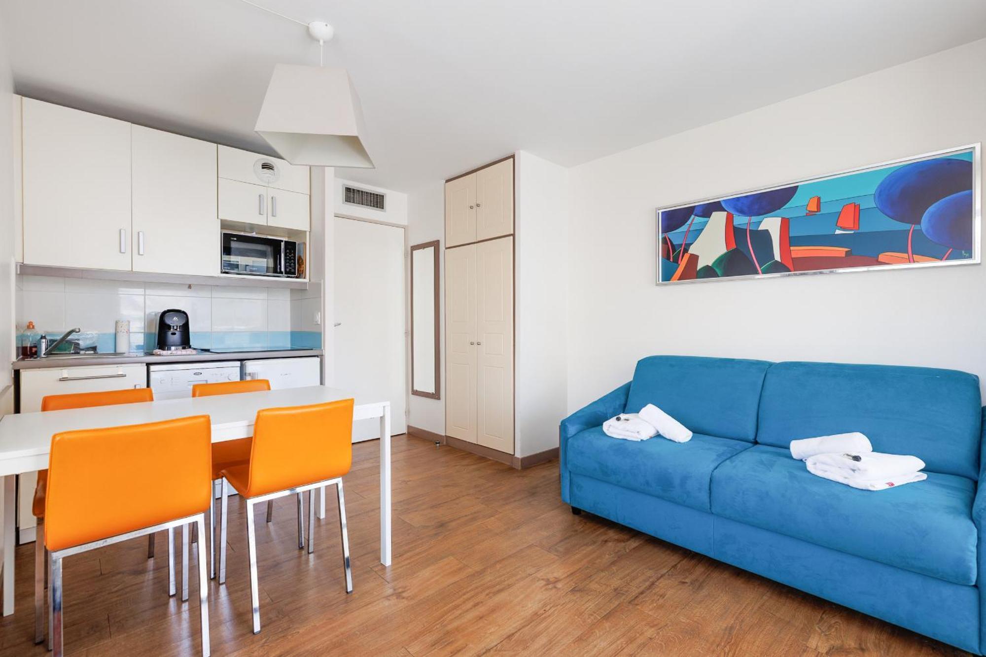 Rio - 200 M Plages - App 6pers- Climatise, Terrasse, Piscine, Parking * Cannes